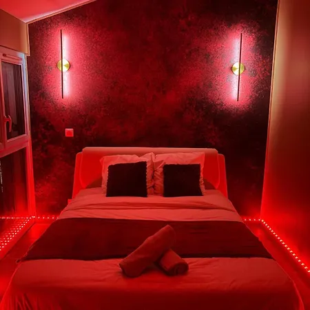 Le Rubis Avec Baignoire Balneo, Tv 360 Degres & Netflix
